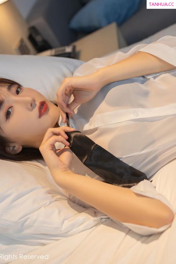 陆萱萱  女神总裁陆萱萱 双人房的故事第45张图片